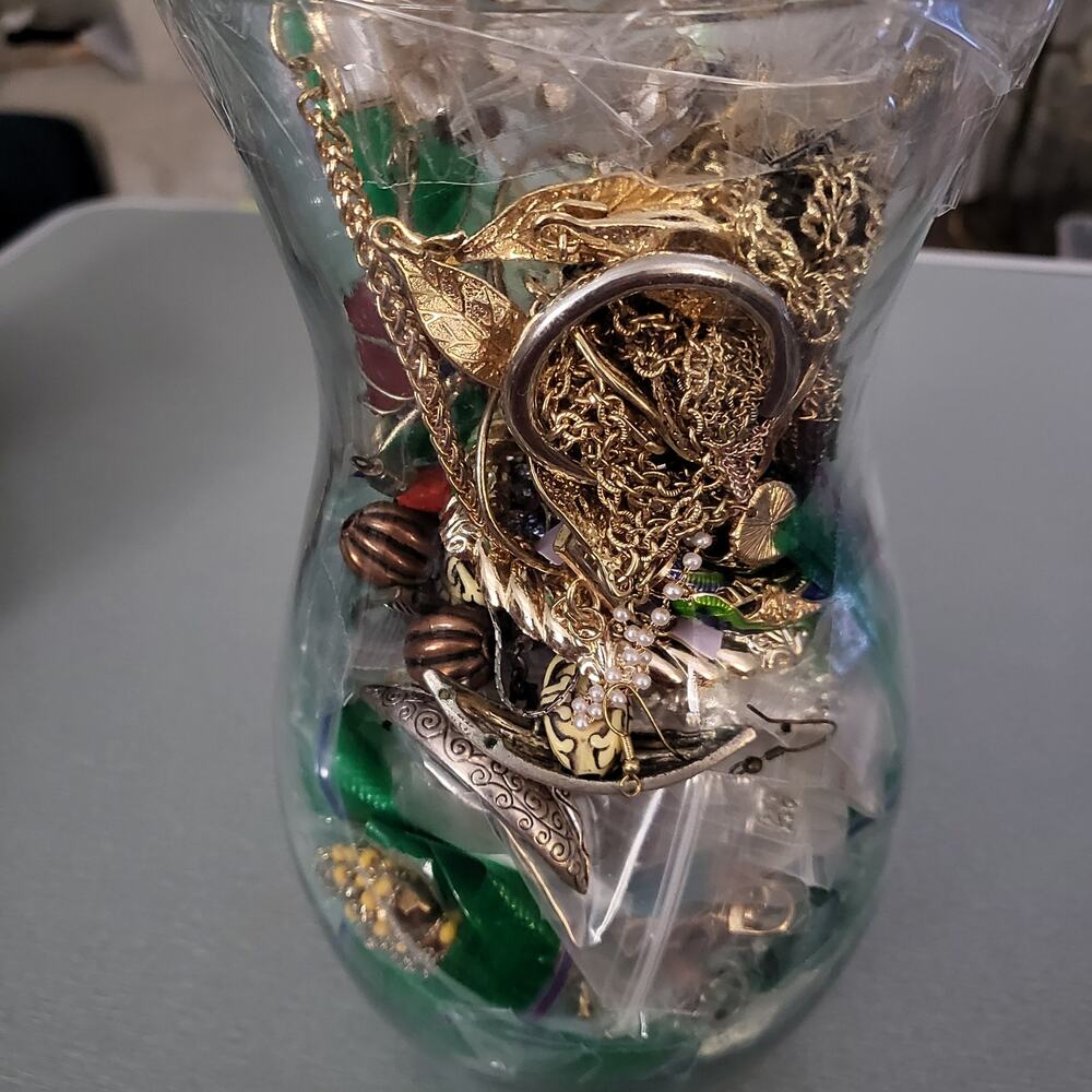 MIXED LOT 5 lbs Crafters Mixed Jewelry Making Jar Mixed Metals & Materials